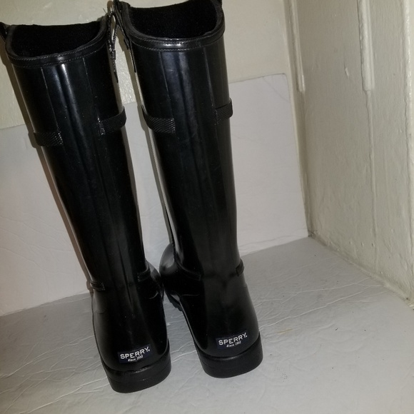 Sperry rain boots size 9 - Picture 7 of 7